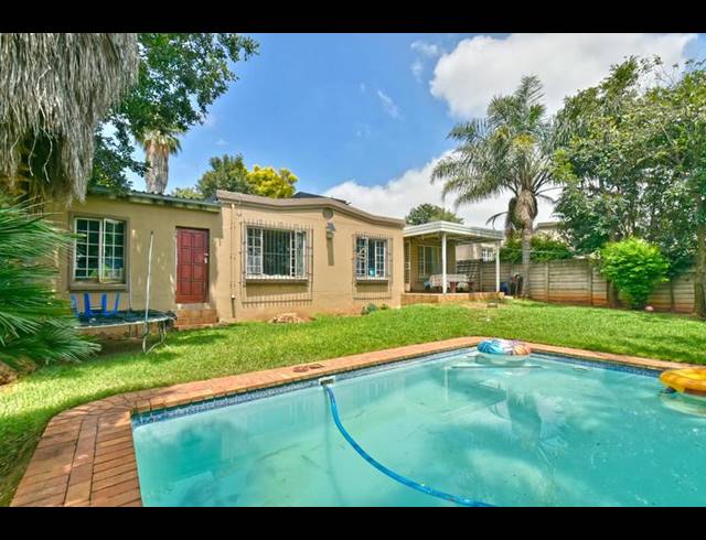 2 BEDROOM CLUSTER FOR SALE IN RANDPARK RIDGE